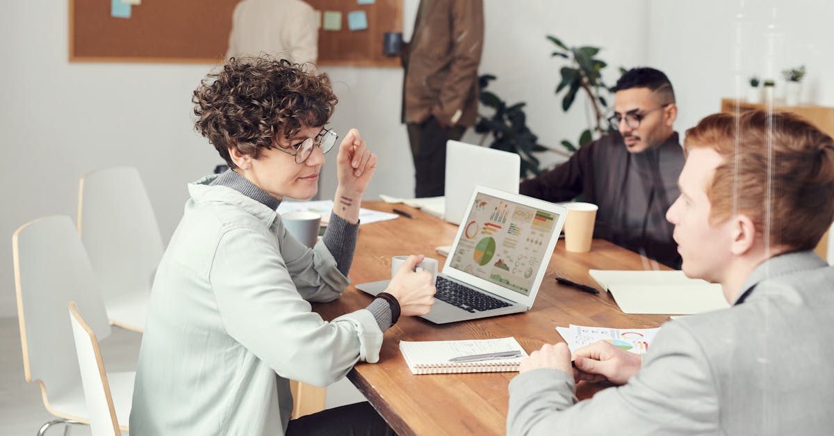 蜀门手游:如何注册蜂鸟代理